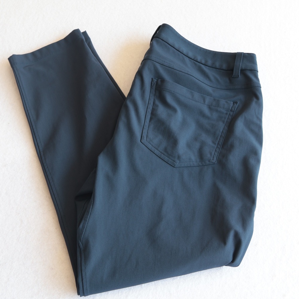 Lululemon Commission Pant Slim Warpstreme Navy Blue LM5ALWS Size 33
